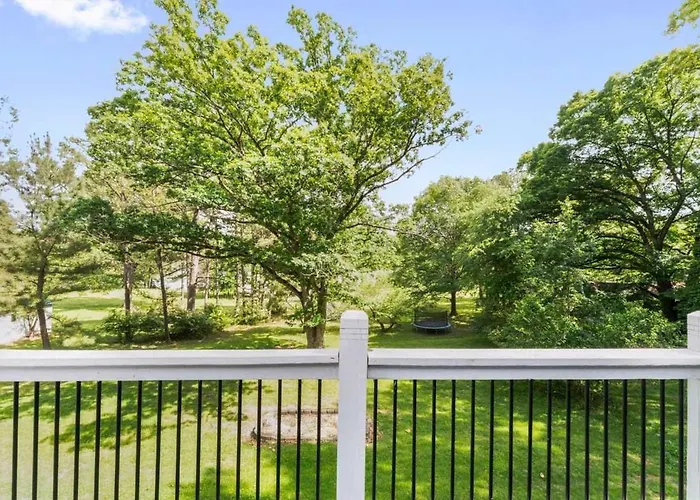 5 Bedroom Lakefront Home With Swim Dock Bunk Room High Speed Wifi