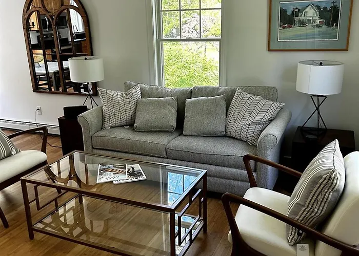 House Conveniently Located By Route 1