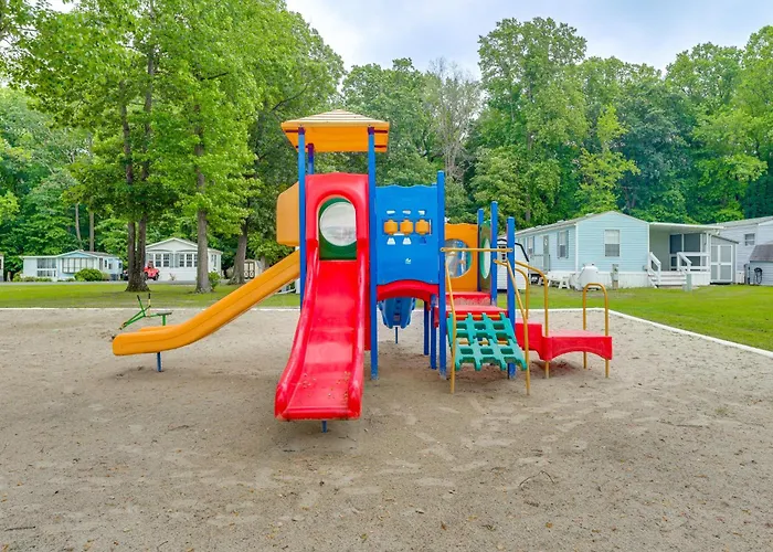 Relaxing Family Getaway, Quiet Area Mins From Oc