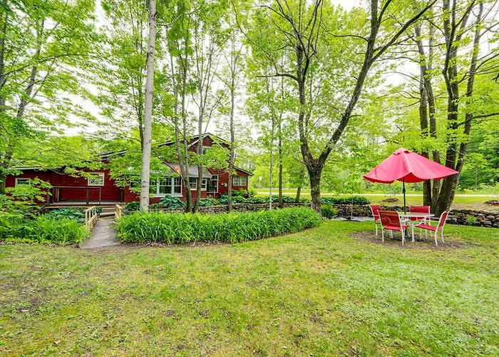 Adirondack Escape W/ River Access: Fish & Swim