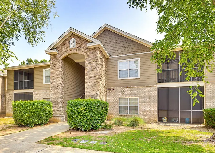 3 Mi To Owa: Modern Condo W/ Resort Pool!