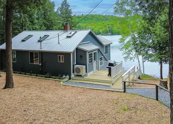 Lakefront Home W/ Seasonal Dock In Limerick!