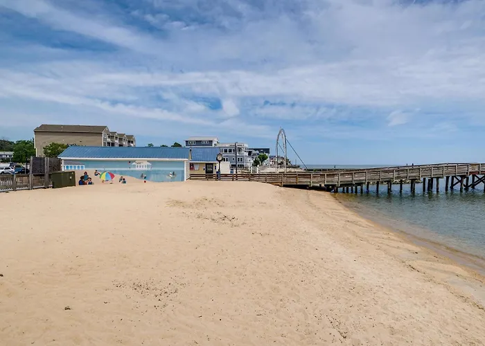 1 Mi To Boardwalk: Convenient North Beach Apt!