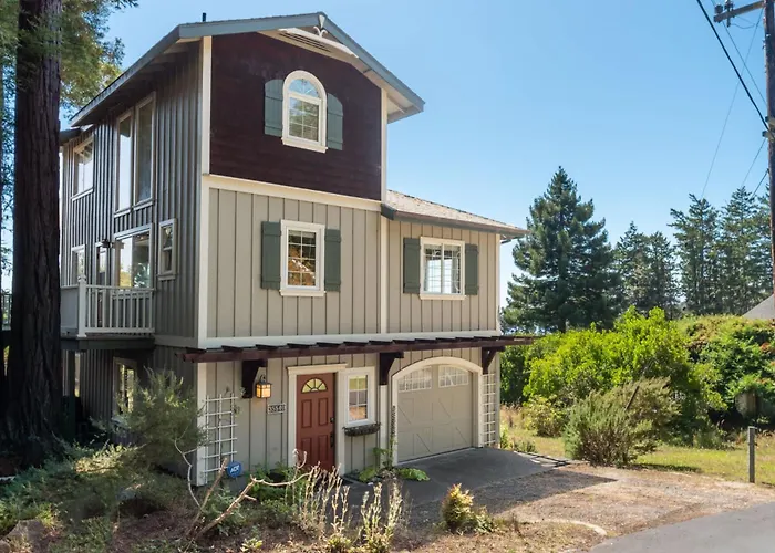 Gorgeous 3 Bdr Home In Gualala With Ocean View