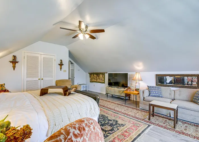 Peaceful Countryside Escape In Covington!