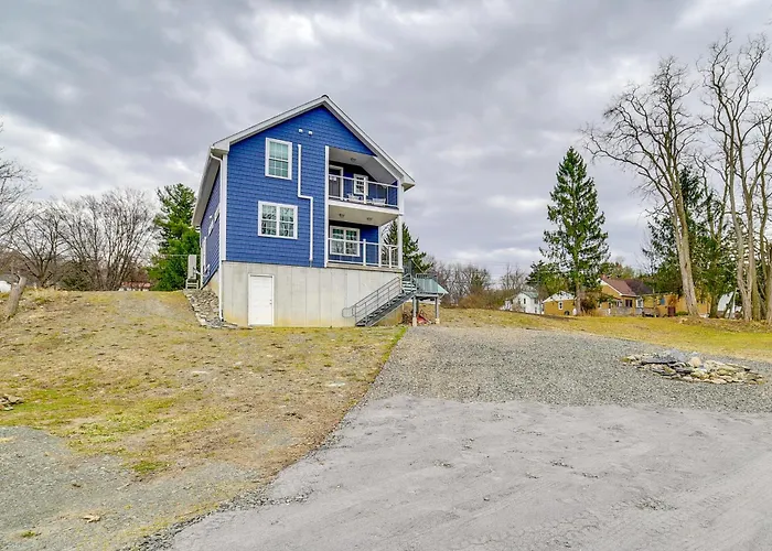 Seneca Lake Wine Trail Studio W/ Water View!