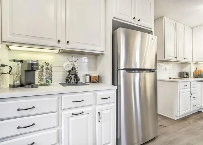 El Sereno Ascent Pet-Friendly Executive Home