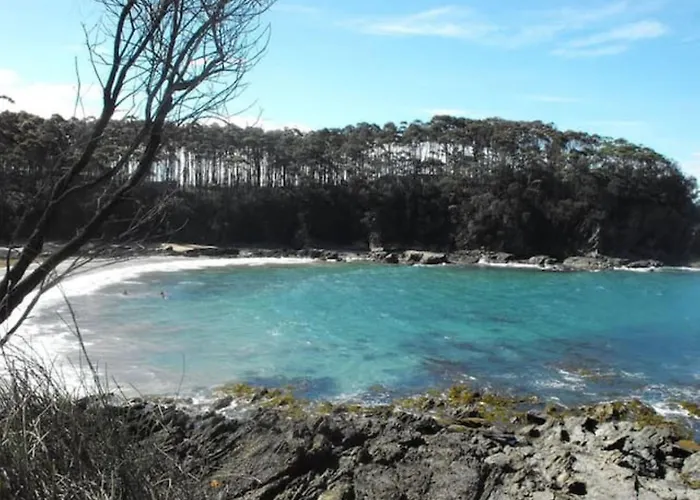 Rosa-Tranquil Retreat Near Malua Bay Beach