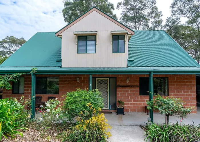 Rosa-Tranquil Retreat Near Malua Bay Beach