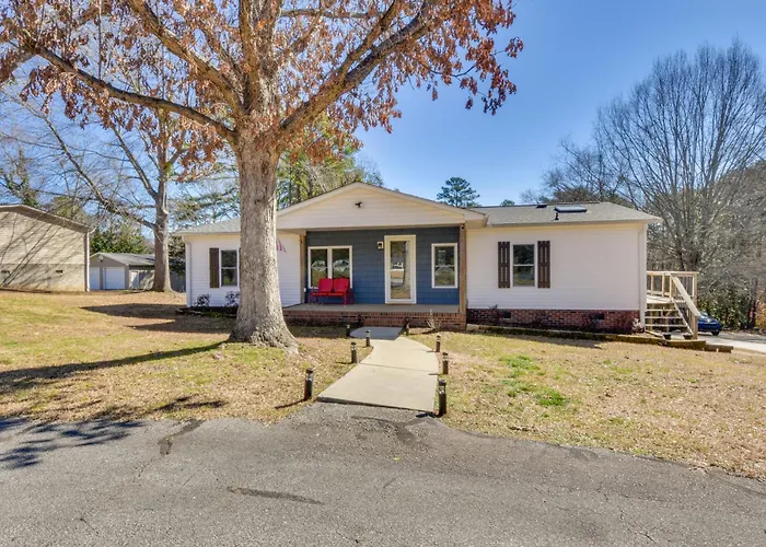 Home W/ Lake Keowee Access: Sleeps 7, Coffee Bar