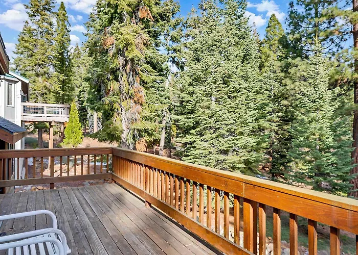 Tahoe Retreat With Decks And Separate Studio