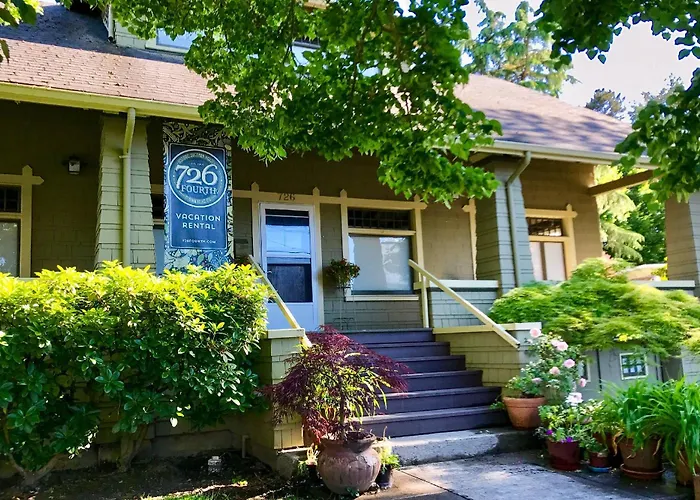 726 Fourth Historic Wortman House
