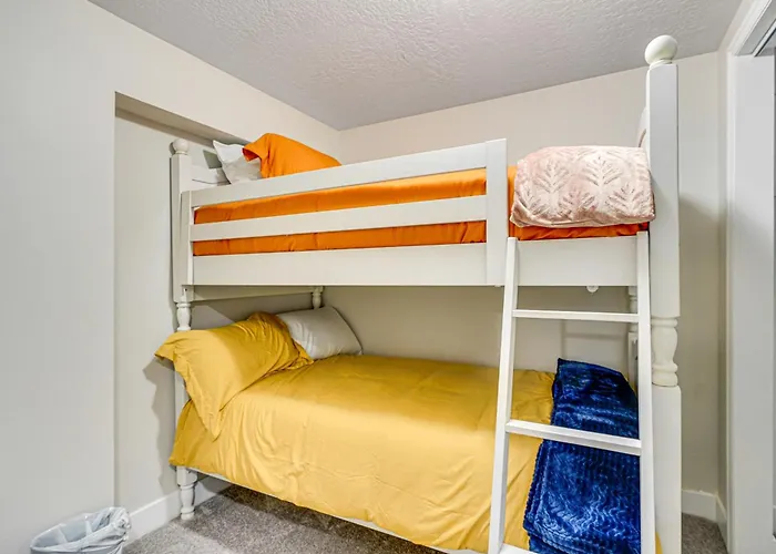 3 Mi To Valley Fair Mall: Salt Lake City Apt!