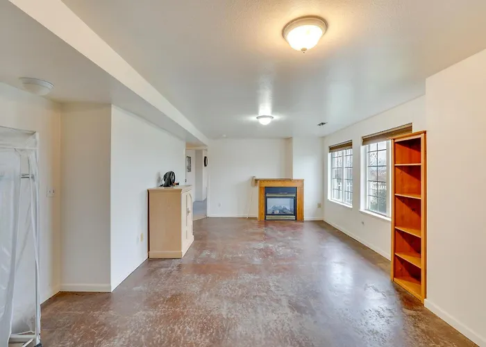 6 Mi To Dtwn Lewiston: Quiet Home W/ Views