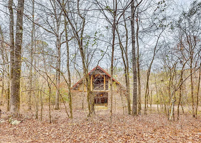 Fish, Boat & Hike: Pet-Friendly Cabin In Arkansas