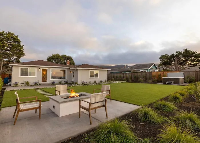 Luxurious Private Coastal Home Hot Tub & Ocean Views Near San Francisco
