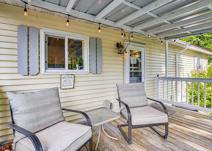 Lake Views & Fireside Bliss: Cecil Cottage W/ Yard