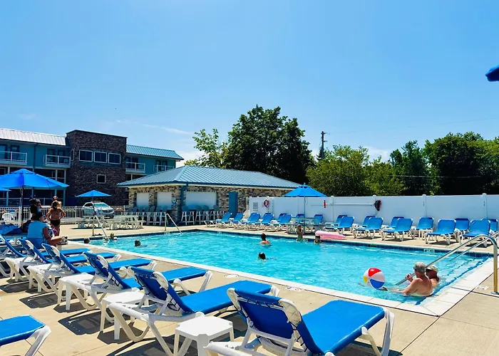 Put-In-Bay Waterfront Condo #208