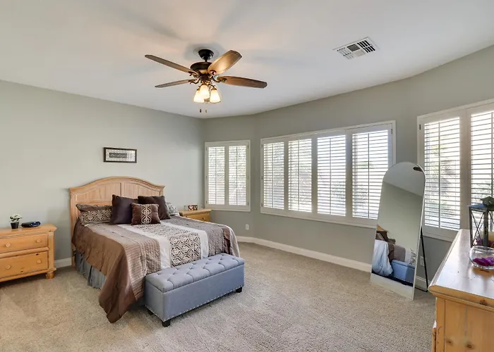 Mtn Views: Family-Friendly Gold Canyon Getaway!