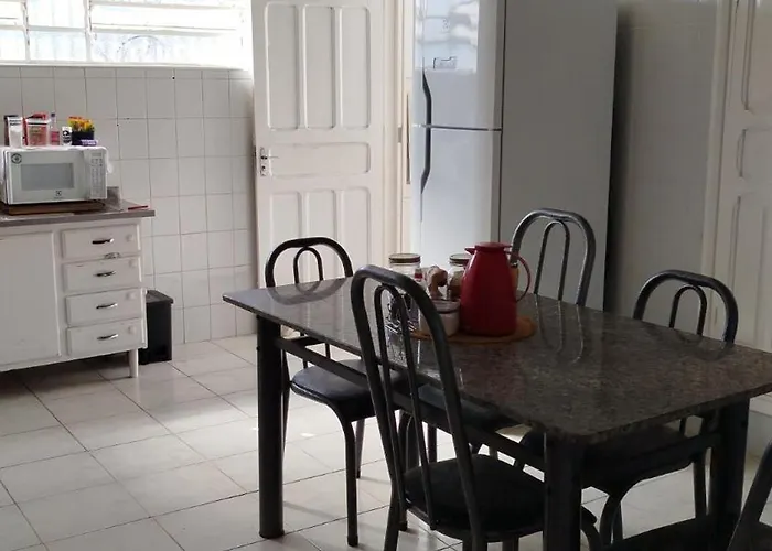 Quarto econômico