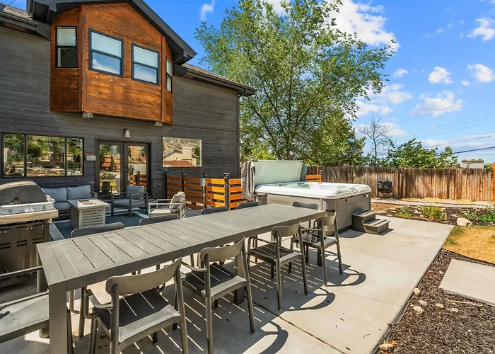 Designer Home 20 Mins To Skiing & Slc Downtown