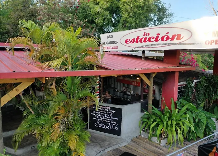Casa Encantosyour Ideal Beachfront Destination