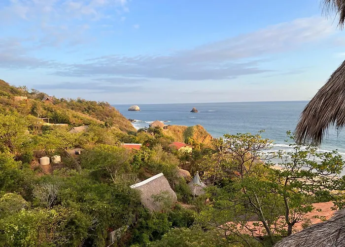 Charming Ocean View Apartment, Casa Xochi