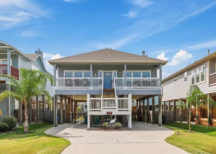 Portofino House - Seabrook - 3 Bed 2 Bath Hot Tub