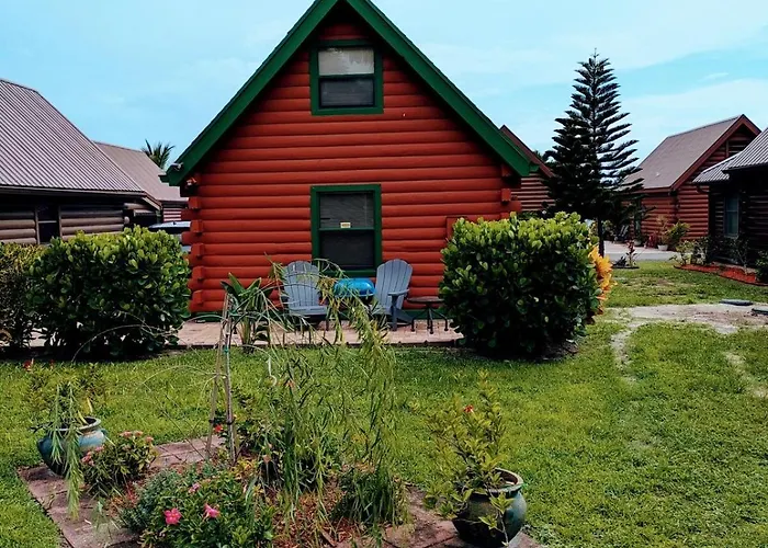 Vibrant Sunsets And Lush Landscaping On Lake Okeechobee