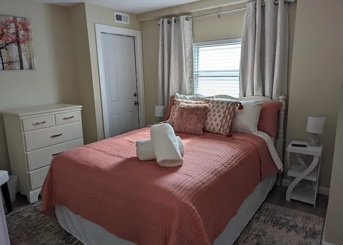 The Calico Cottage