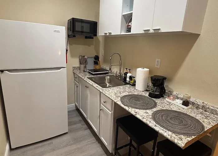 Cozy Stay In Tampa