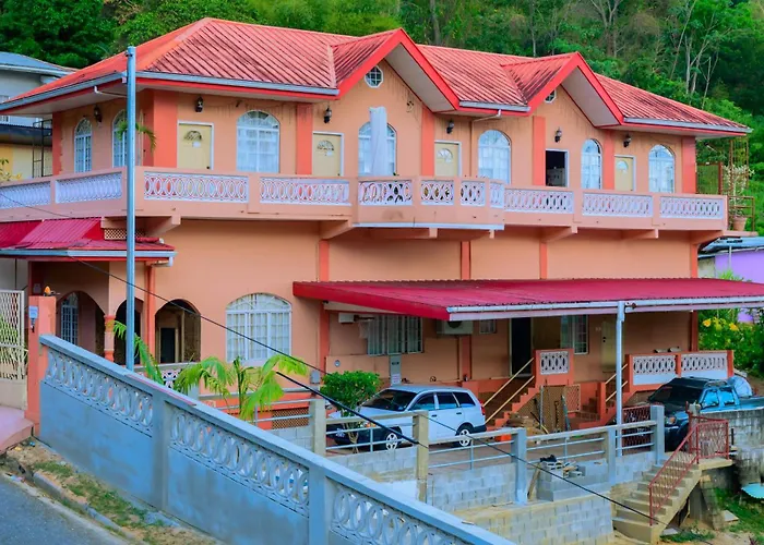 Carolyn'S View Guesthouse