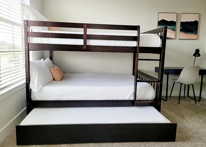 Serene Sienna 2 Bed 2 Bath Apt Near Ft Bend Tollway