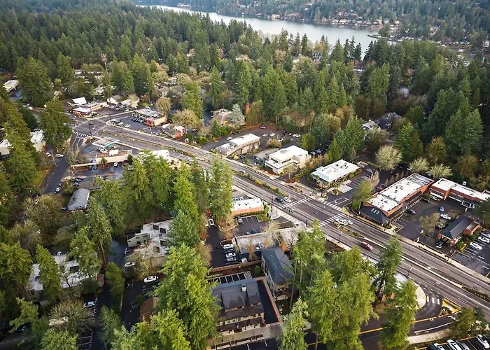 Lake Oswego Inn