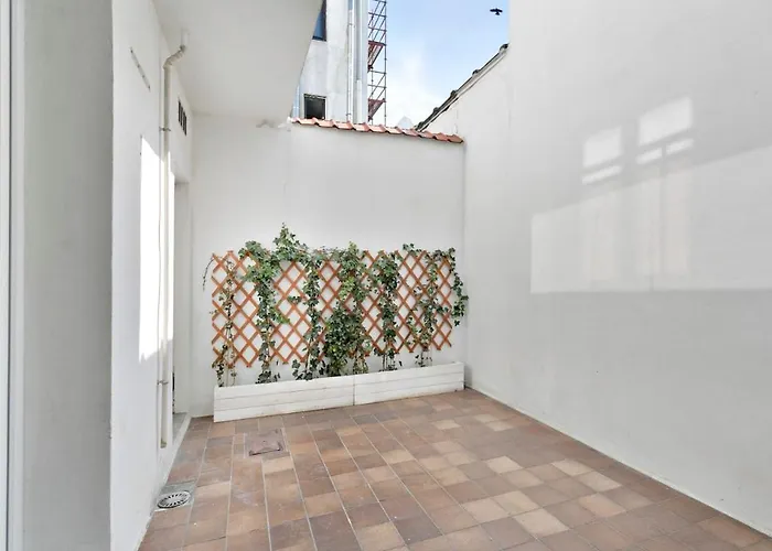 Spacious Terraced House, Center Of Knokke