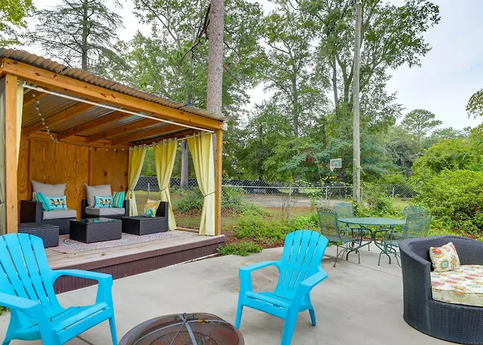 Backyard Oasis W/ Pool: Sunny Sumter Studio!