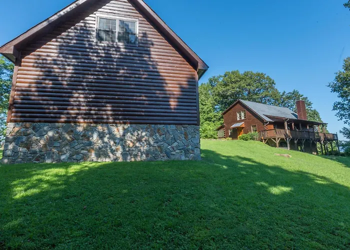 Christmas Tree Cabin Secluded Asheville Area Log Cabin With A View!