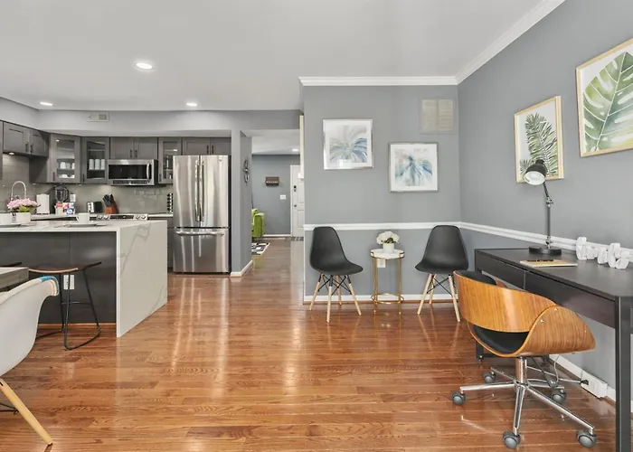 Cozy 4Br Townhome, Family Community, 40 Mins To Dc