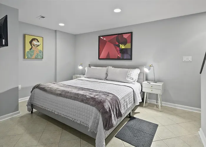 Townhome In No Va, Family Community, Pet Friendly, Fast Wifi