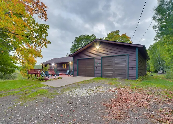 Hermantown Home W/ Decks, Grill & Hot Tub!