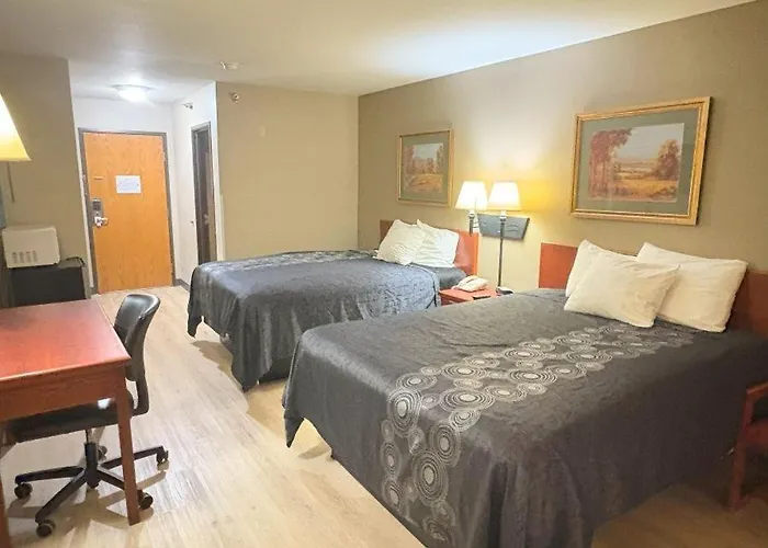 Larned Inn & Suites
