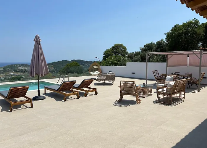 Four Seasons Villas