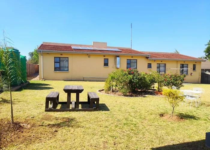 Tokelo Guesthouse Emalahleni