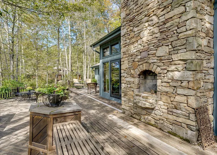 Luxe Poconos Pines Home W/ Beach + Amenities!