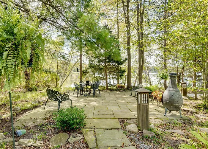 Luxe Poconos Pines Home W/ Beach + Amenities!