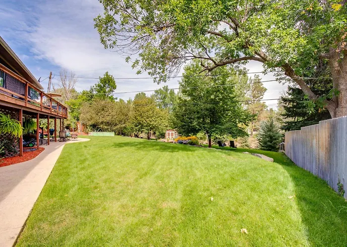 Modern Creekside Home: 9 Mi To Downtown Denver