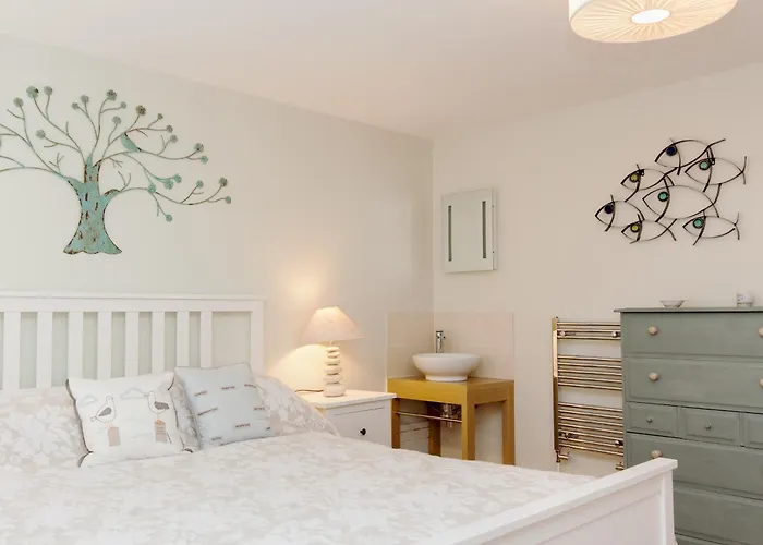 Tappers Quay Apt 2
