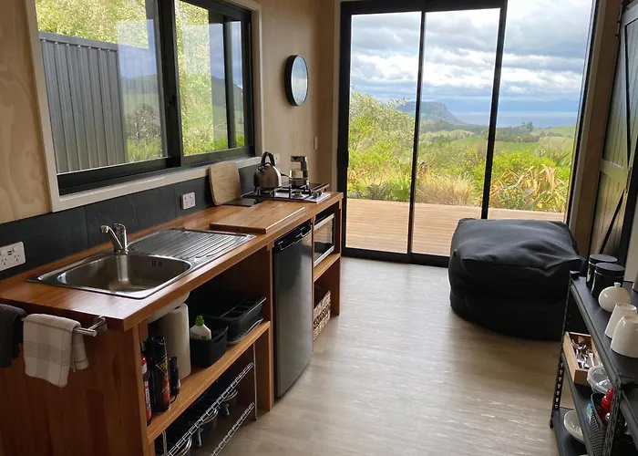 Whakaipo Bay Cabin Retreat Taupo