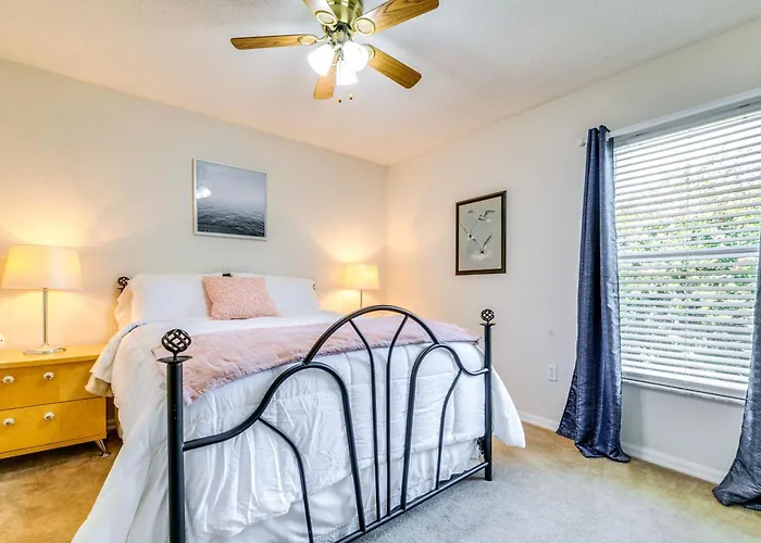 Family-Friendly Spring Hill Vacation Home W/ Lanai
