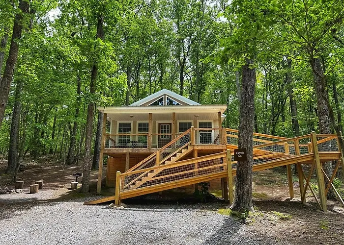 Coyote Cabin At Woodland Retreat At Desoto Beside Desoto State Park